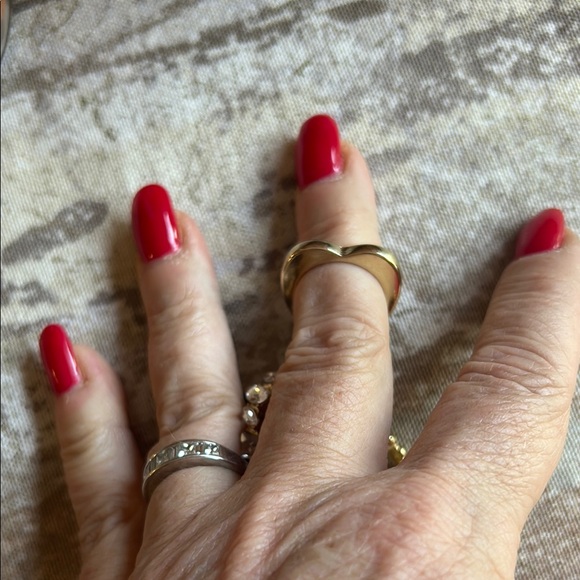 NWT Torrid 5 Piece Rhinestone Heart Ring Set Size 8 - Picture 3 of 8